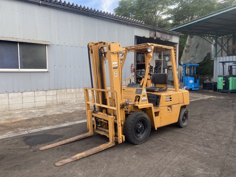 13124 KOMATSU FD25-7 | フォークリフトの中古車販売 | ハナ