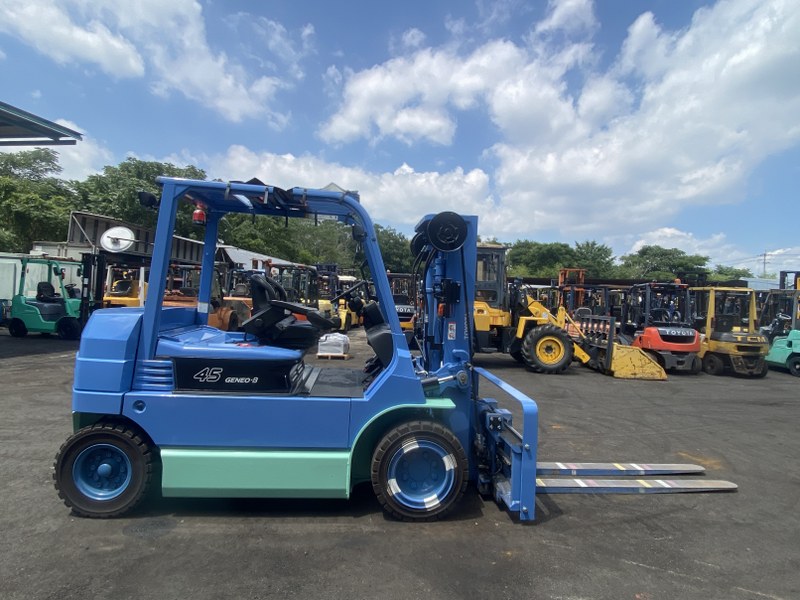 トヨタフォークリフト7FBH20揚高3000MM2013年時間8990HA335 7FBH20 2.0トン バッテリー 【中古フォークリフトのPCS】