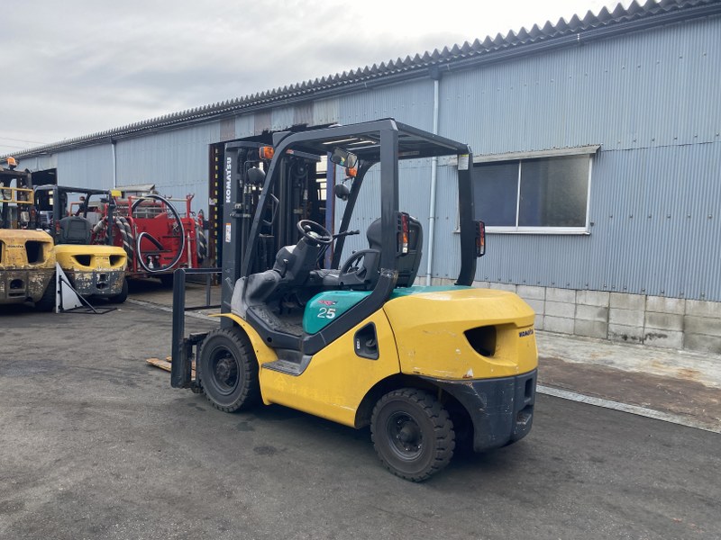 KOMATSU フォークリフト ディーゼル　ジャンク品 KOMATSU フォークリフト ディーゼル ジャンク品