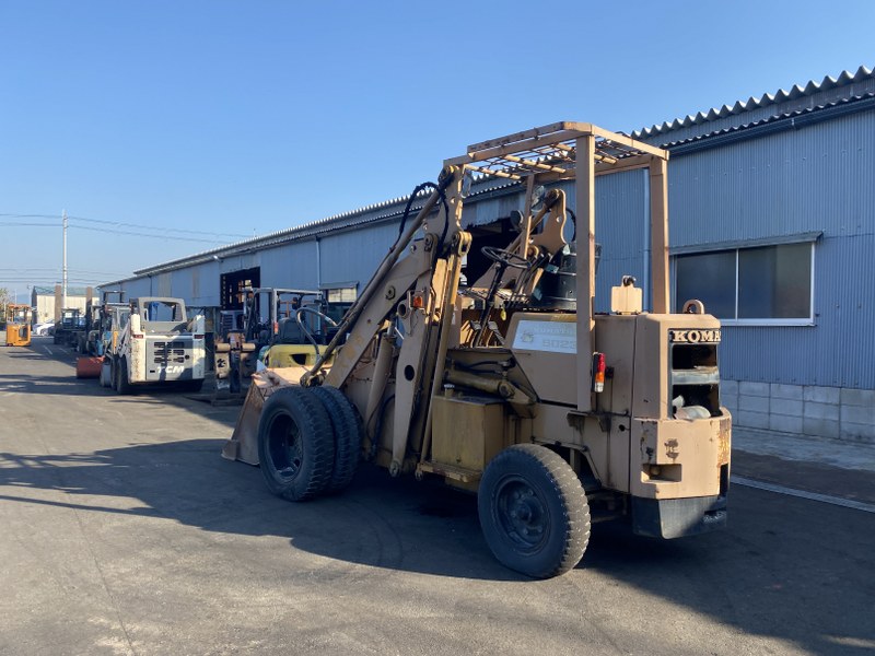 Komatsu SD23 重機ジャンク KOMATSU SD23-3 (Wheel loaders) at