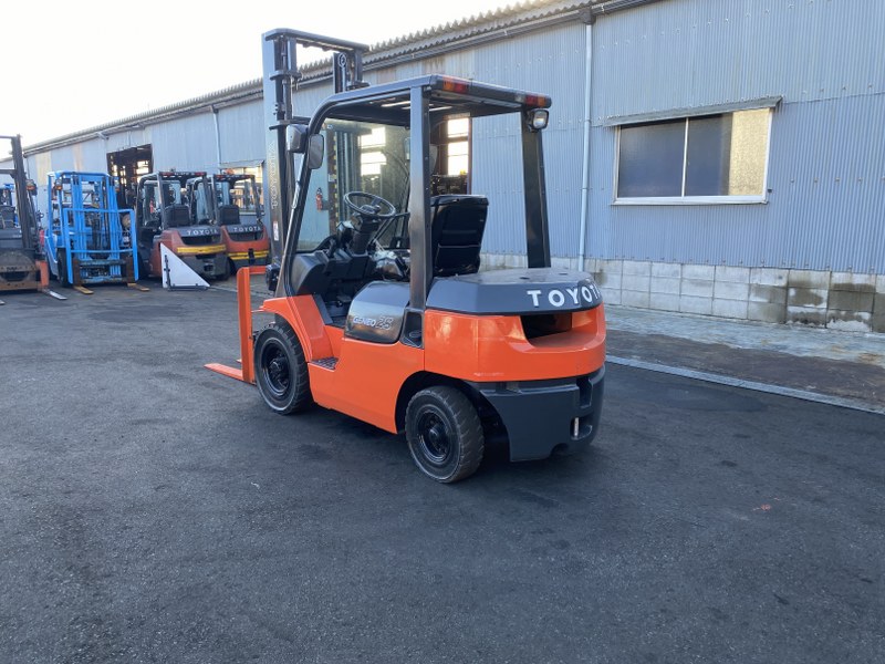 14368 TOYOTA 7FD25 | フォークリフトの中古車販売 | ハナ