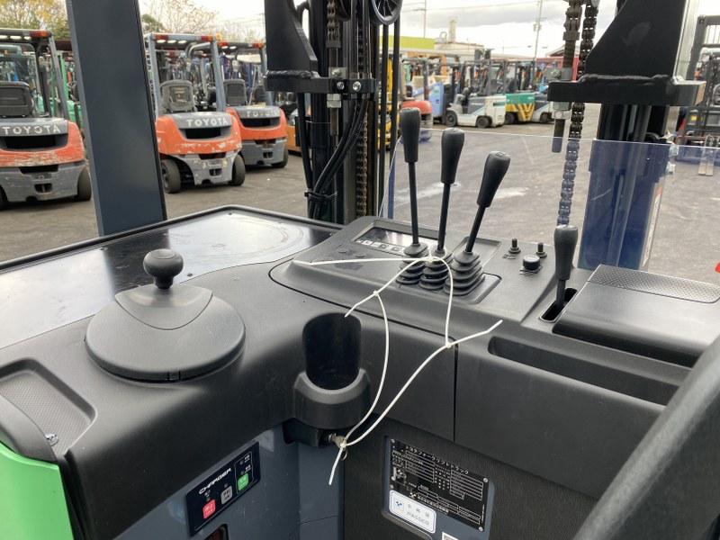 17753 TOYOTA 8FBR13 | フォークリフトの中古車販売 | ハナ